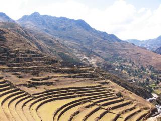 P�sac è un villaggio peruviano situato nella Valle sacra, sul fiume Urubamba._5