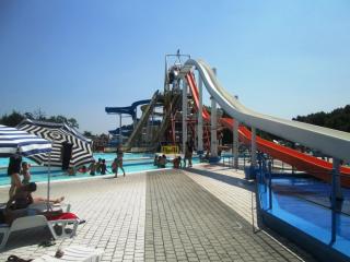 Aquatica è il parco acquatico di Milano che consente a grandi e bambini di trascorrere intere giornate all'insegna del divertimento._6