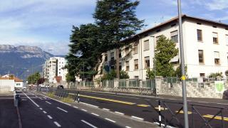 Bolzano è un comune italiano di 107 343 abitanti, capoluogo dell'omonima provincia autonoma in Trentino-Alto Adige/Südtirol._4